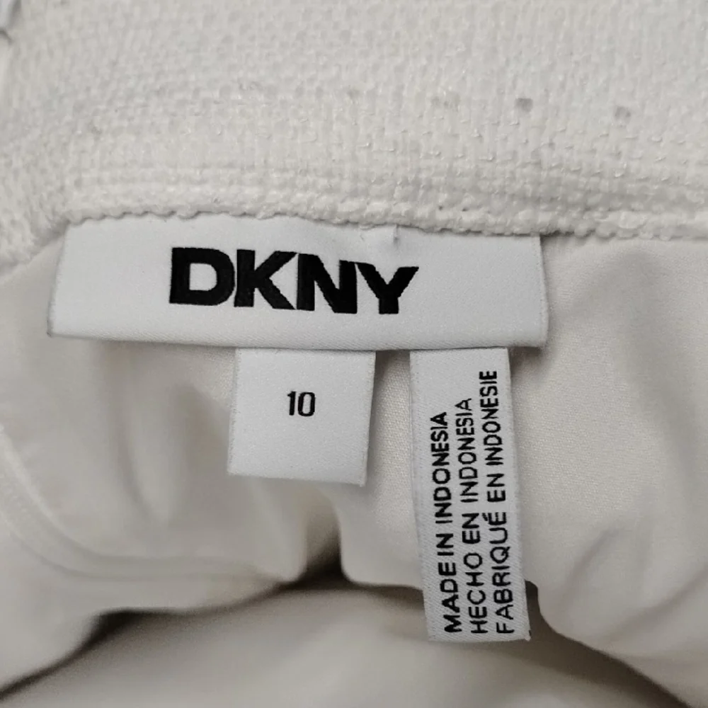 Women's DKNY Size 10 Knee Length White Tweed Skirt